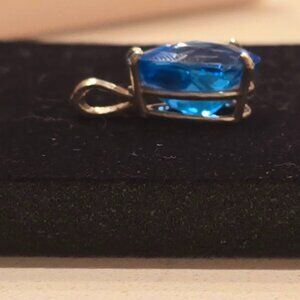 Blue Topaz Pendant 5 carat